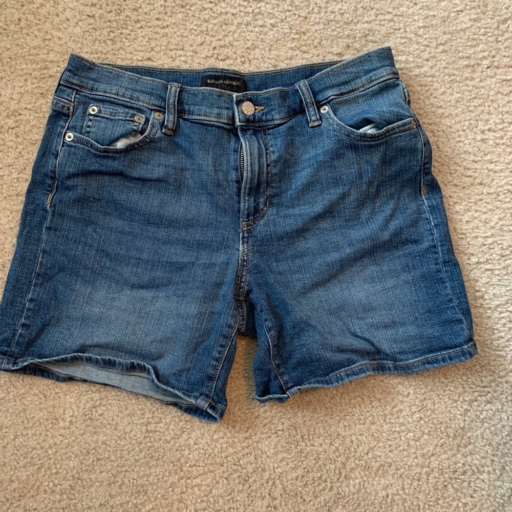 Banana republic jean short EUC 5” inseam size 27 4